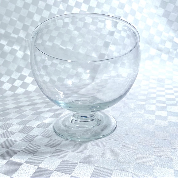 Round glass blown bowl - Picture 4 of 7